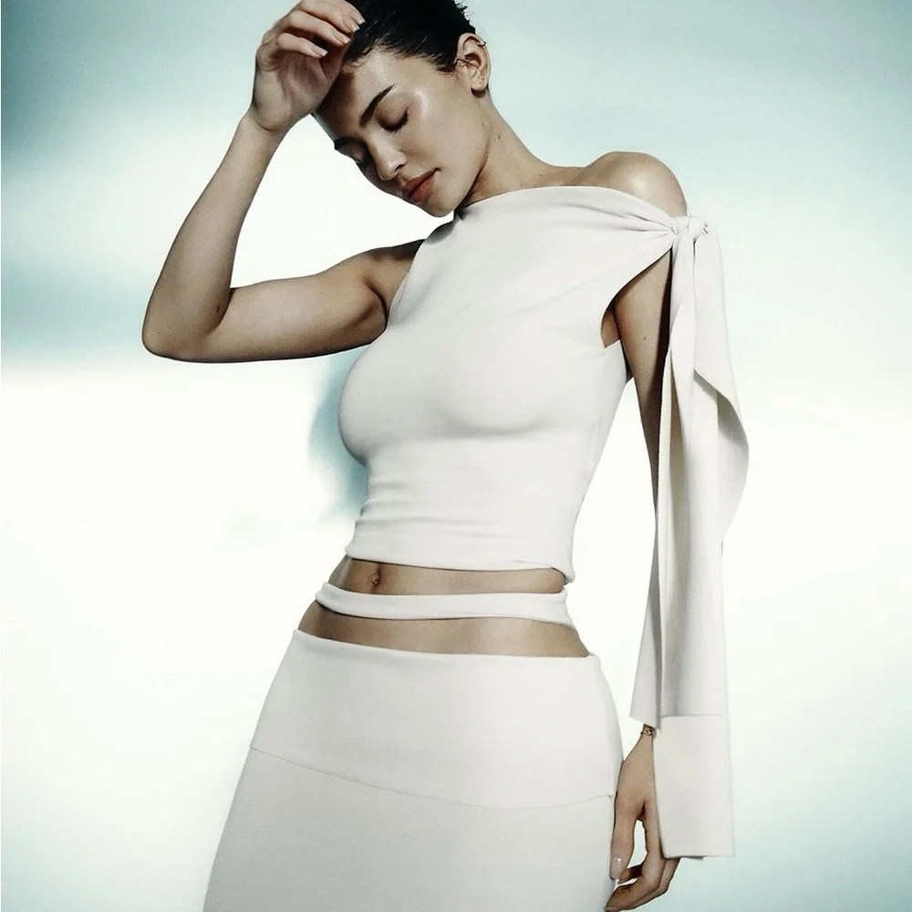 GORGEOUS KHY NWT Sueded Stretch Knotted Top - Picture 13 of 16